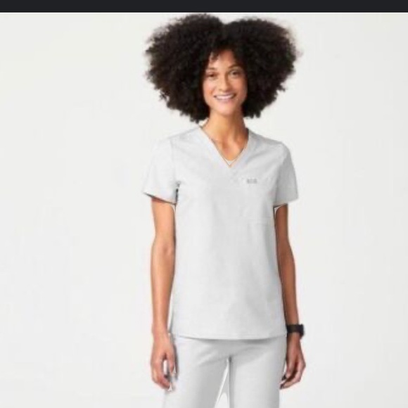 Space grey Figs top - Picture 1 of 1